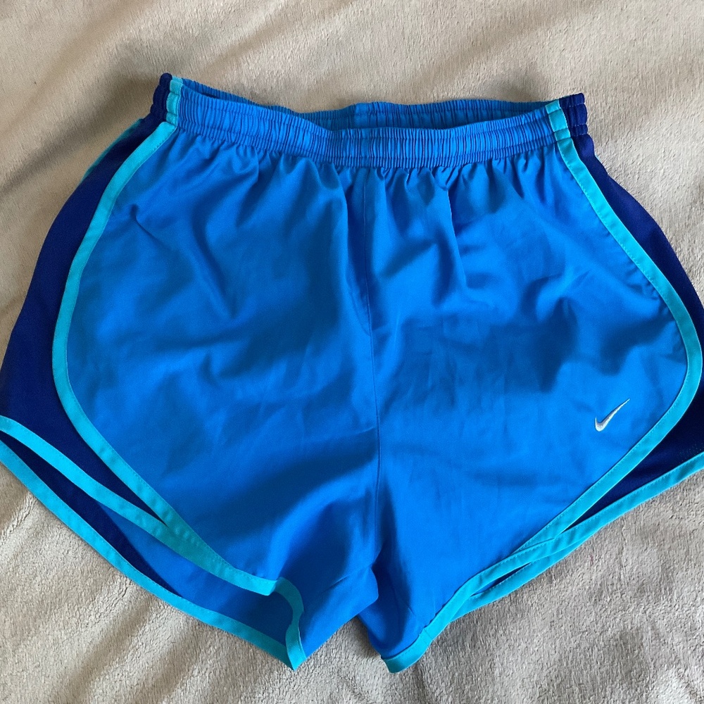 Nike sport woman shorts